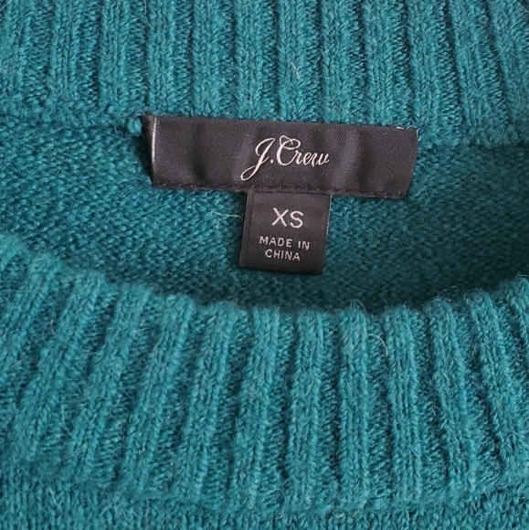 J.Crew Supersoft Cropped Crewneck sweater wool/alpaca blend - Picture 4 of 4